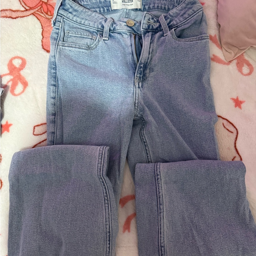 Hollister Women's Light Blue flare Leg Jeans